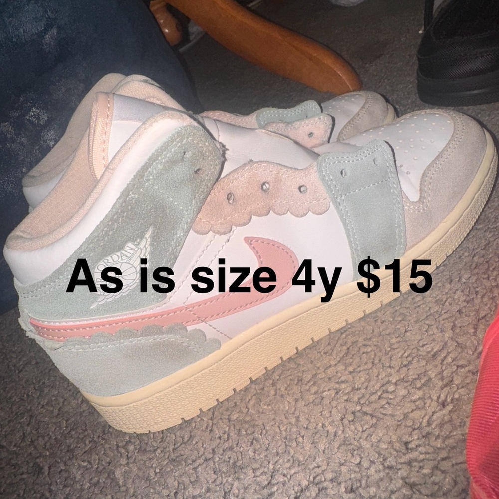 Nike Kids Sneakers - Pink, White, and Gray